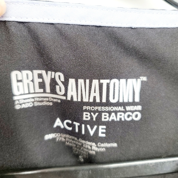 Grey's Anatomy Active Scrub Top - Picture 3 of 5